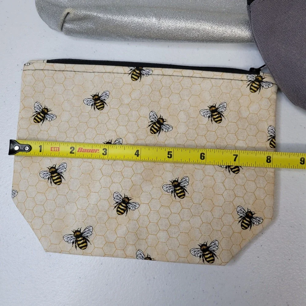 Estee Lauder Lot of 4 Makeup Cosmetic Bags bareMinerals Bee Relax Canvas Pouches